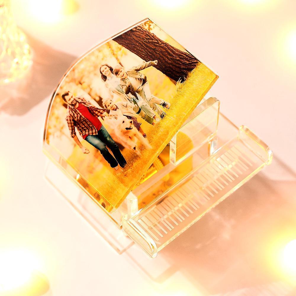 Gepersonaliseerde Kristallen Piano Muziekdoos – Luxe Decoratie voor op Tafel of Bureau