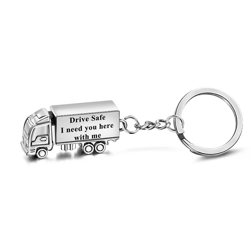 Gepersonaliseerde Truck Sleutelhanger – Gegraveerd Cadeau voor Man of Vriend, Drive Safe Charm