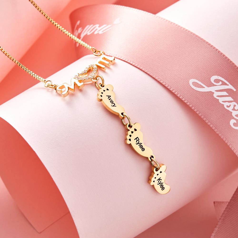 Gepersonaliseerde Ketting met Gegraveerde Voetjes – Moederdag Cadeau