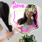Love Yourself Spiegel met Verlichting – Golvende Neon LED Wandspiegel, Dimbaar Licht & Perfect Cadeau voor Haar